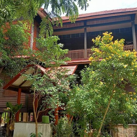 Baan Lotus Guest House Phra Nakhon Si Ayutthaya Buitenkant foto