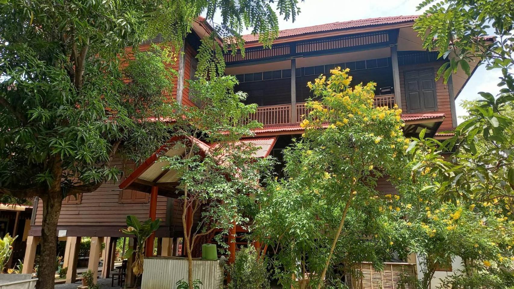 Baan Lotus Guest House Phra Nakhon Si Ayutthaya Buitenkant foto